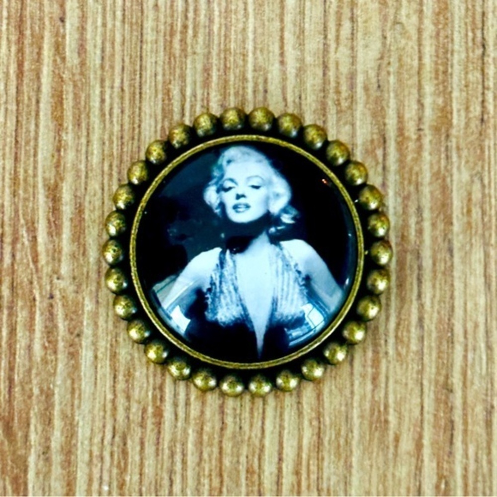 Old Hollywood Marilyn Monroe Black and White Brooch, NWT, Handmade